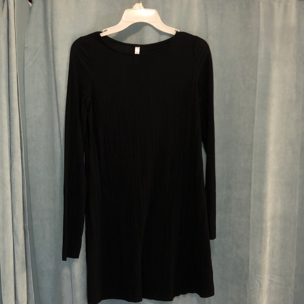 Xhilaration size xs women’s long sleeve knit dress